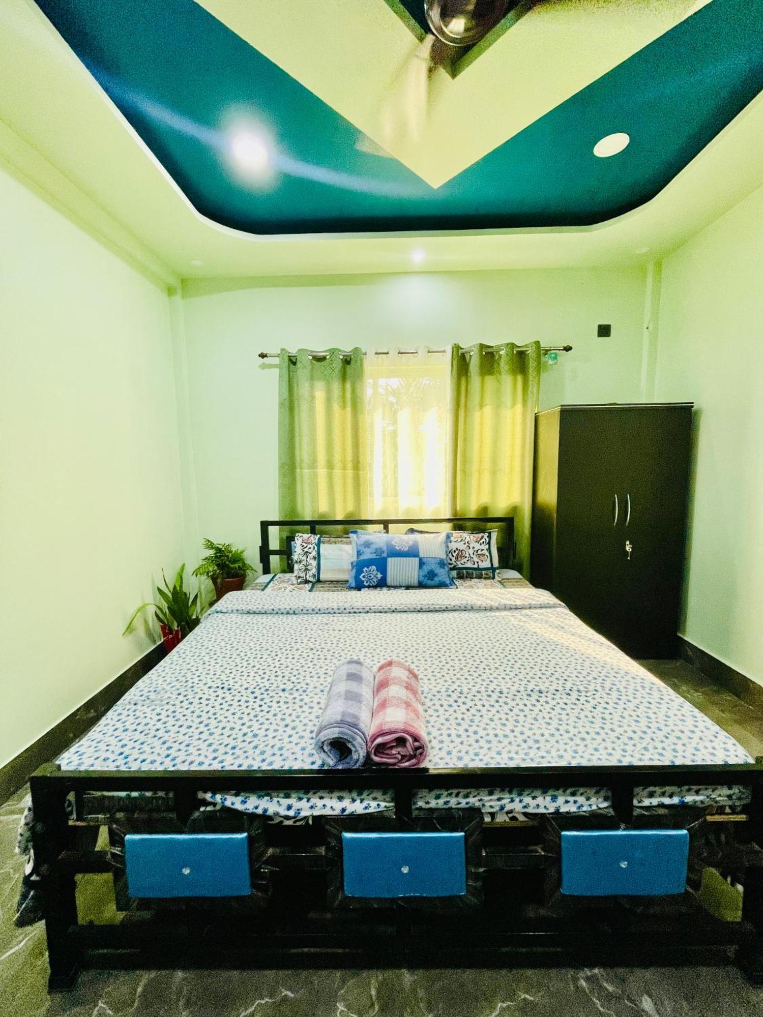 Deka'S Homestay Tezpur Екстериор снимка